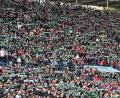 Bild: Swen Pförtner/dpa
Hannover-Fans beim Derby gegen Eintracht Braunschweig. (Archivbild)
