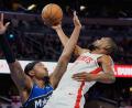 Bild: John Raoux/AP/dpa
Kevin Durant erzielte 40 Punkte beim Comeback-Sieg der Rockets.