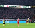 Bild: David Inderlied/dpa
Die Gästefans des FC Bayern waren beim Topspiel in Dortmund merklich still.