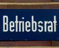 Symbolbild: Julian Stratenschulte
Nicht nur in Wolfsburg bei VW: Auch in der Oberpfalz wählen in diesen Tagen Mitarbeiter ihren Betriebsrat.