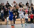 Archivbild: Tobias Schwarzmeier
Auch als Verteidiger stark: Liam Archer war beim Basketballkrimi in Dresden die entscheidende Figur. Daher baut die DJK auch im Rückrundenspiel gegen die Titans auf ihren Kapitän.