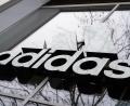 Bild: Christophe Gateau/dpa
Adidas will im laufenden Jahr zwei Milliarden Euro an Umsatz zulegen (Archivbild).