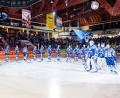 Archivbild: Elke Englmaier
Die Blue Devils Weiden hoffen in den anstehenden Play-down-Partien gegen den EC Bad Nauheim auf eine möglichst volle Hans-Schröp-Arena. Am Dienstagvormittag beginnt der Vorverkauf der Tickets für die ersten beiden Heimspiele.