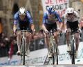 Bild: Massimo Paolone/LaPresse via ZUMA Press/dpa
Mathieu van der Poel (l) gewann die zweite Etappe bei Tirreno-Adriatico.