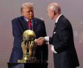 Bild: Jacquelyn Martin/AP/dpa
Trump (l) und Infantino pflegen ein enges Verhältnis. (Archivbild)