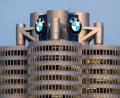 Bild: Peter Kneffel/dpa
Nicht nur die Zentrale sieht auf diesem Bild trutzig aus, auch die Zahlen sind bei BMW robust. (Archivbild)