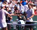 Bild: Mark J. Terrill/AP/dpa
Chancenlos gegen Jannik Sinner (l): Der deutsche Tennisprofi Alexander Zverev.