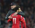 Bild: Jon Super/AP/dpa
Feierten zusammen große Erfolge: Jürgen Klopp und Mohamed Salah. (Archivbild)