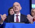 Bild: Mark Schiefelbein/AP/dpa
Hofft auf eine WM-Teilnahme Irans: FIFA-Präsident Gianni Infantino. (Archivbild)