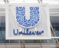 Bild: Daniel Reinhardt/dpa
Unilever hat einen vorübergehenden Einstellungsstopp verhängt.