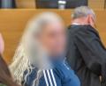 Bild: Armin Weigel/dpa
Vor dem Landgericht Deggendorf ist eine 52 Jahre alte Frau angeklagt, die ihren Lebensgefährten vergiftet haben soll.