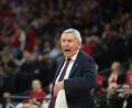 Bild: Matthias Stickel/dpa
Bayern-Trainer Svetislav Pesic sah eine enttäuschende Münchener Leistung nach der Pause. (Archivbild)