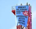Bild: Uwe Lein/dpa
Die Aktivisten hatten auf dem Bohrturm ein Protestbanner befestigt. (Archivbild)