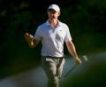 Bild: Matt Slocum/AP/dpa
Rory McIlroy steht beim Masters in August nach einer sensationellen Runde vor der Titelverteidigung.