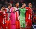 Bild: Tom Weller/dpa
Die Bayern-Profis bejubeln den Einzug ins Halbfinale, der für den Verein auch viele Millionen Euro wert ist.