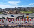 Bild: bl
Die Brücken-Baustelle an der A 93 bei Nabburg bleibt noch bis Ende 2026. Im Juni kommt zwischen Schwarzenfeld und Schwandorf eine weitere Baustelle hinzu: In Fahrtrichtung Regensburg wird die Oberfläche erneuert.