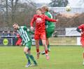 Bild: Gebert
Am Dienstag gewann der SV Mitterteich (grüne Trikots) das Derby gegen den TSV Waldershof mit 2:0. Am Sonntag treten beide Teams auswärts an, der SVM in Waischenfeld, der TSV in Katschenreuth.
