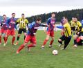 Bild: Gebert
Der SV Poppenreuth (gelb-schwarze Trikots) gewann am Sonntag sein letztes Heimspiel in der Kreisliga gegen den ASV Wunsiedel mit 2:1. Nach dieser Saison will sich der Verein aus der Kreisliga zurückziehen.