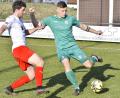 Bild: Hubert Ziegler
Fabian Vogl (rechts) spielt auch in den kommenden zwei Spielzeiten für die DJK Gebenbach.