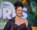 Bild: Jordan Strauss/Invision/AP/dpa
Rihanna hat zum ersten Mal mit ihrer kleinen Tochter posiert. (Archivbild)