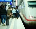 Bild: Annette Riedl/dpa
Die chronischen Pannen bei der Bahn haben Auswirkungen: Laut einer Umfrage meiden viele Menschen die Züge. (Symbolbild)