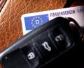 Bild: Sven Hoppe/dpa/dpa-tmn
Die Polizei beschlagnahmt den Autoschlüssel des Mannes. (Symbolbild)