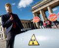 Bild: Fabian Sommer/dpa
„Eine Atomwaffe sollte niemals von irgendjemandem eingesetzt werden dürfen“, meint Donald Trump. (Archivbild)
