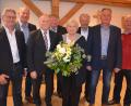 Bild: jr
Verabschiedet wurden Bürgermeister Max Bindl und die ausscheidenden Markträte, im Bild (von links) mit Uwe Rosner, Reinhard Wurm, Max Bindl, Edwin Pfohl, Helga Bindl, Lothar Müller (Bayerischer Gemeindetag), Edgar Wenisch und Ortssprecher Richard Eckstein.