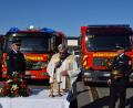 Bild: bnr
Pfarrer Markus Ertl segnete die neuen Fahrzeuge der Werksfeuerwehr Flachglas Wernberg.