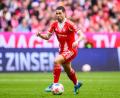 Bild: Tom Weller/dpa
Kleiner Muskelfaserriss: Bayern-Routinier Raphaël Guerreiro. (Archivbild)