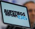 Bild: Hendrik Schmidt/dpa
Die Arbeitsgruppe Regionalliga-Reform hat zwei Lösungsmodelle erarbeitet. Doch eins davon wird kritisiert. (Archivbild)
