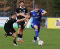 Archivbild: war
Nick Sperlich (rechts am Ball) erzielte vor der Pause das 1:0 des SV Etzenricht in Regensburg und hatte damit Anteil am 3:0-Erfolg gegen den FC Kosova.