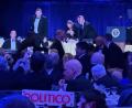 Bild: Mark Schiefelbein/AP/dpa
Trump wurde nach dem Vorfall bei der Abendveranstaltung evakuiert.