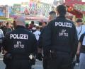 Bild: Kunz
Die Polizei und Securitykräfte sorgen auch in diesem Jahr für Sicherheit auf dem Festplatz in Weiden.