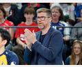Bild: Georg Wendt/dpa
Trainer Stefan Hübner und die SVG Lüneburg treffen in der Finalserie um die deutsche Meisterschaft erneut auf die BR Volleys. (Archivbild)