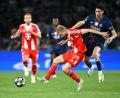 Bild: Federico Gambarini/dpa
Im Rückspiel wird Achraf Hakimi (r.) verletzt fehlen.