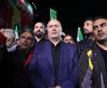 Bild: Saeid Zareian/dpa
Der Präsident des iranischen Fußballverbandes (Mitte) hat es nicht zum FIFA-Kongress in Vancouver geschafft.