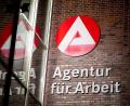 Bild: Hauke-Christian Dittrich/Deutsche Presse-Agentur GmbH/dpa
Die Zahl der Arbeitslosen in Deutschland ist im April nur geringfügig gesunken. (Archivbild)