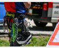 Bild: Marius Bulling/dpa
Die Begleiter des Mannes und die Tour-Guides konnten die Höhle nach einem aufwendigen Rettungseinsatz verlassen.