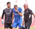 Bild: Harry Langer/dpa
Jonas Föhrenbach erleidet beim Spiel in München einen Nasenbeinbruch.