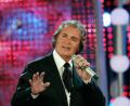 Bild: Valda Kalnina/AFI/EPA/dpa
Mit 90 Jahren ist Engelbert wieder auf Tournee. (Archivbild)