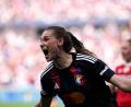 Bild: Laurent Cipriani/AP/dpa
Jule Brand führte Lyon ins Finale der Champions League.