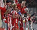 Bild: Karl-Josef Hildenbrand/dpa
Unter Fans: Linda Dallmann bei den Anhängern des FC Bayern.