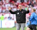 Bild: Harry Langer/dpa
Die Spiele der Rivalen am Sonntag will sich Schmidt nicht anschauen.