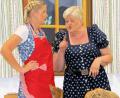 Bild: bjo
Mirl und Stasi, mitten im Beziehungsgeflecht.