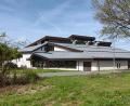 Bild: as
Das Hallenbad in Tirschenreuth ist bereits seit 40 Jahren in Betrieb und dringend sanierungsbedürftig. Der letzte größere Eingriff liegt Jahre zurück: 2015 musste die Deckenkonstruktion aus Sicherheitsgründen erneuert werden.