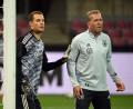 Bild: Federico Gambarini/dpa
Manuel Neuer (l) und Andreas Köpke sind Vertraute. (Archivbild)