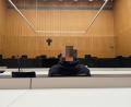 Bild: Stefanie Tretter
Am Landgericht Weiden sagen auch am dritten Prozesstag zahlreiche Teilnehmer der Kolping-Jugendfreizeit aus, die im Juni 2025 ein Wochenende in Altendorf bei Pressath verbracht hatten. Sie beschreiben, wie es zu der blutigen Eskalation gekommen sei, wegen der sich der 22-jährige Angeklagte nun wegen versuchten Mordes und versuchten Totschlags verantworten muss.