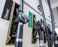 Bild: Peter Kneffel/dpa
Tanken wird wieder teurer. (Archivbild)
