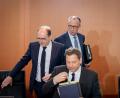 Bild: Kay Nietfeld/dpa
Von diesen drei Männern hängt das Gelingen der schwarz-roten Koalition maßgeblich ab. (Archivfoto)